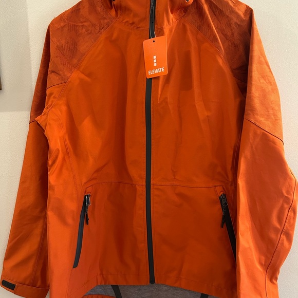 NWT Elevate Women’s Windbreaker Softshell Jacket Saffron Orange Size M - Picture 3 of 8
